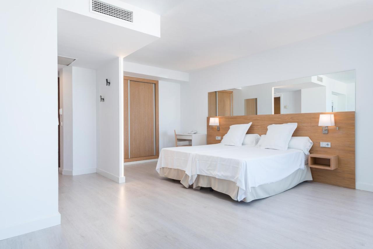 Aparthotel Ses Fotges 플라야 데 뮤로 외부 사진
